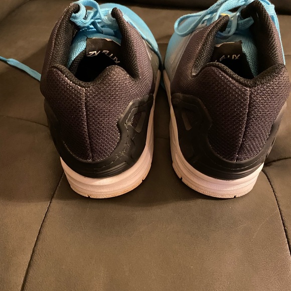 Adidas Torison men’s shoes - Picture 4 of 4